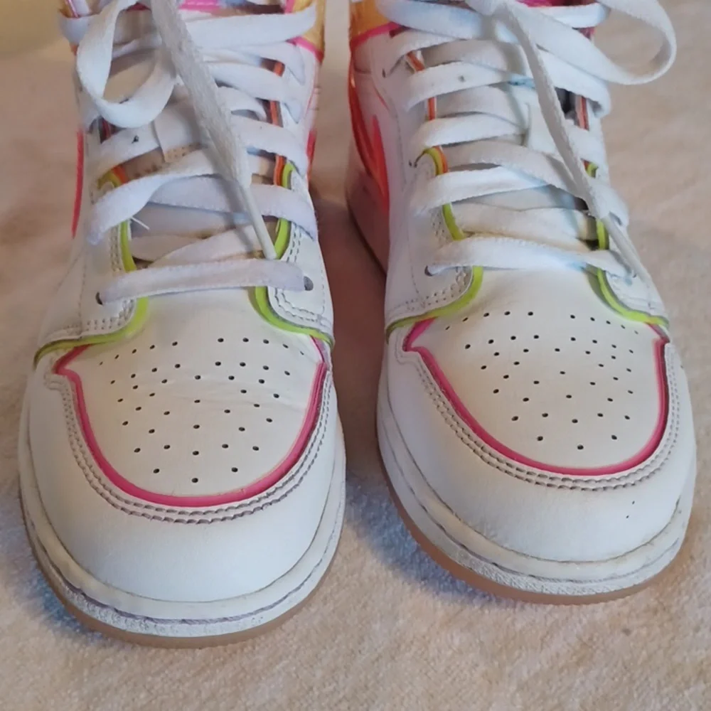 Nike Air Jordan High-Top Sneakers with Pink & Orange Accents Youth 4.5 Baskeball